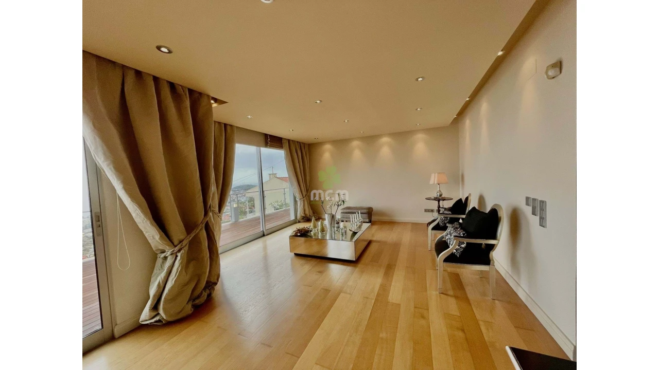 Moradia T3 para Venda em São Roque Foto 7