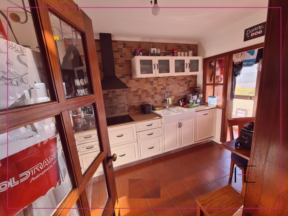 Apartamento T4 para Venda em Moreira Foto 13