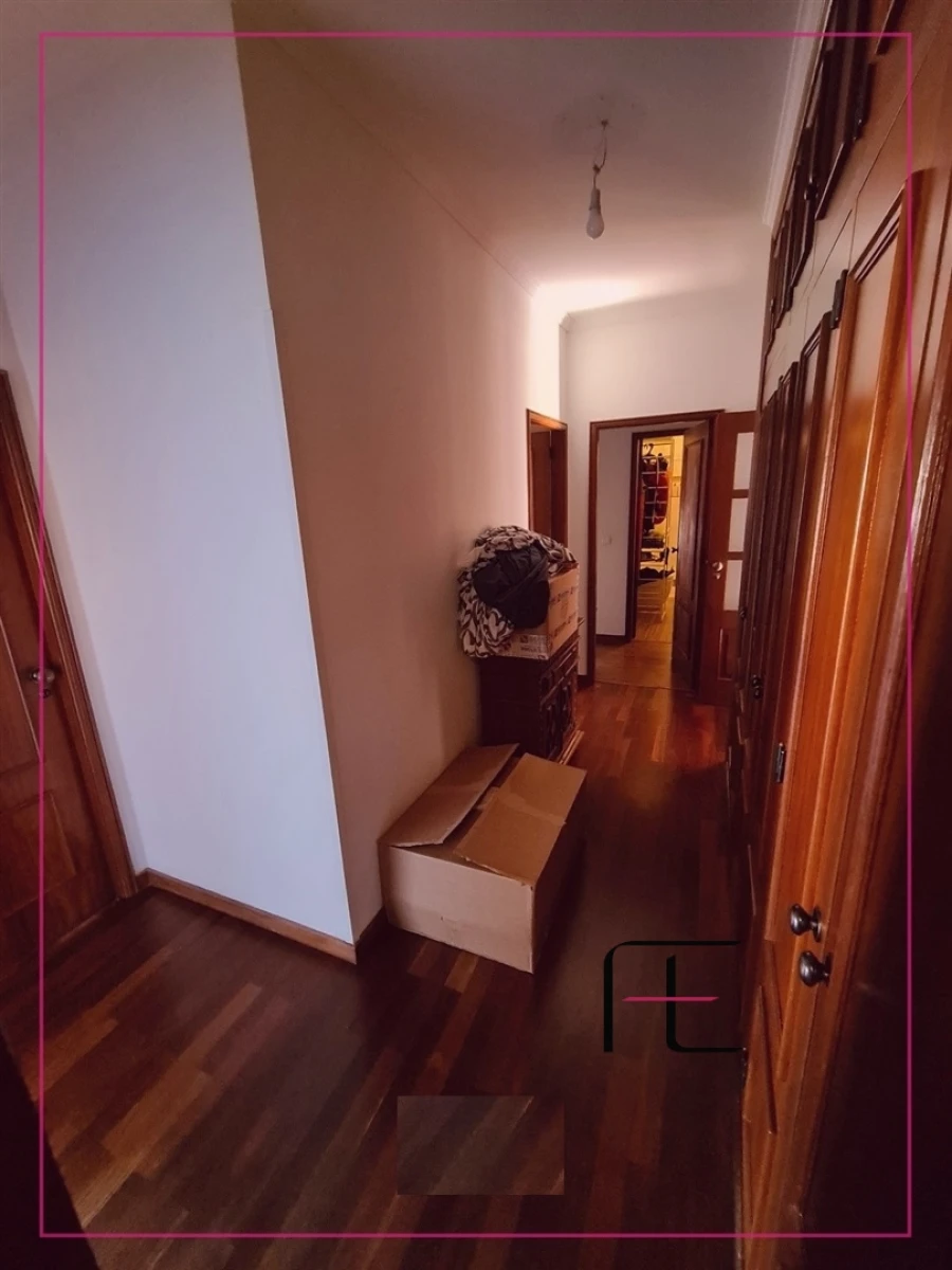 Apartamento T4 para Venda em Moreira Foto 15