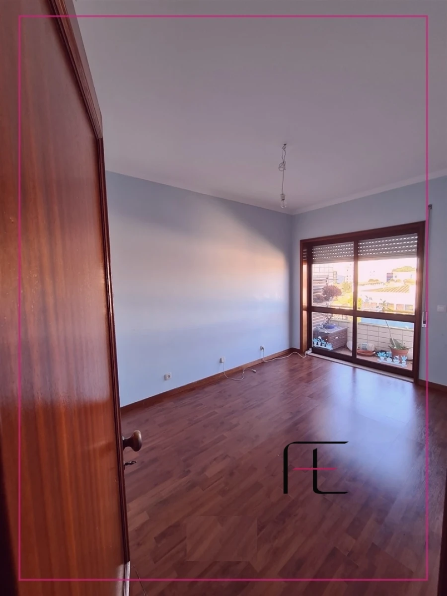 Apartamento T4 para Venda em Moreira Foto 19
