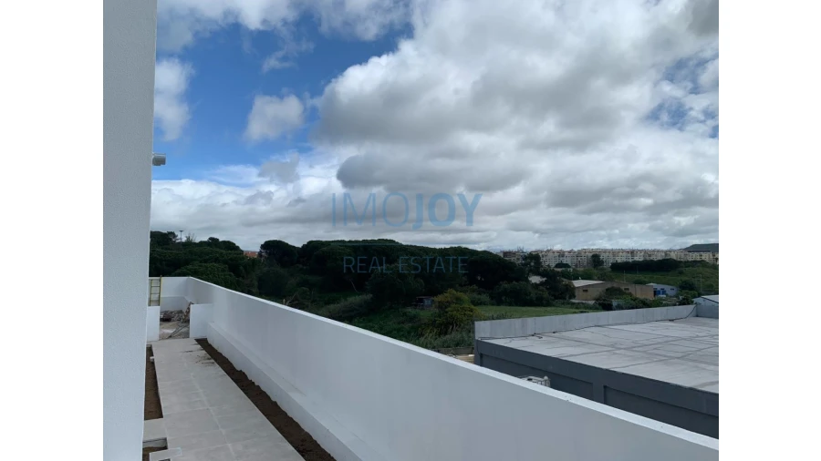 Moradia T4 para Venda em Loures Foto 10