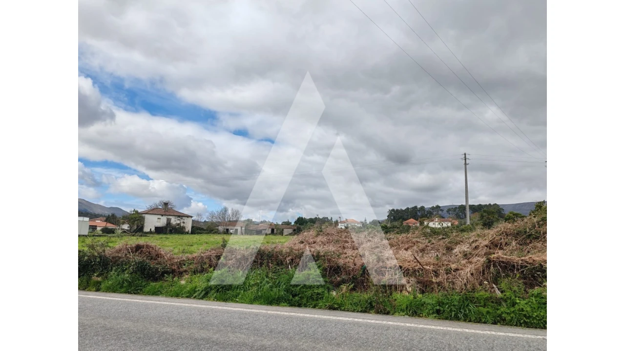 Moradia T3 para Venda em Lanheses Foto 7