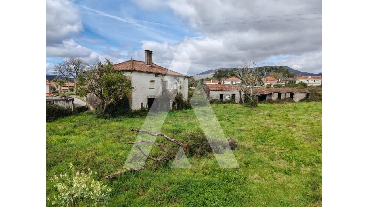 Moradia T3 para Venda em Lanheses Foto 5