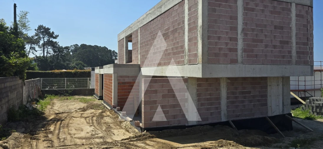 Quinta T3 para Venda em Castelo do Neiva Foto 16