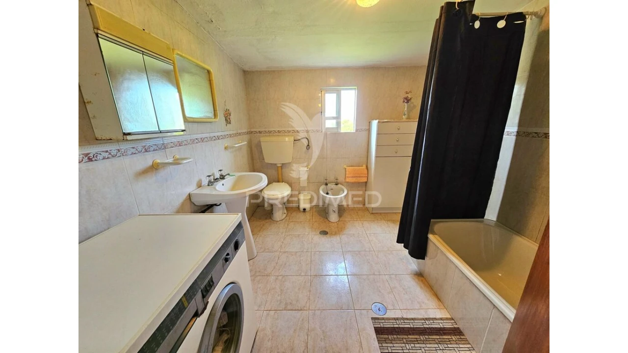 Moradia T2 para Venda em São Martinho das Amoreiras Foto 8