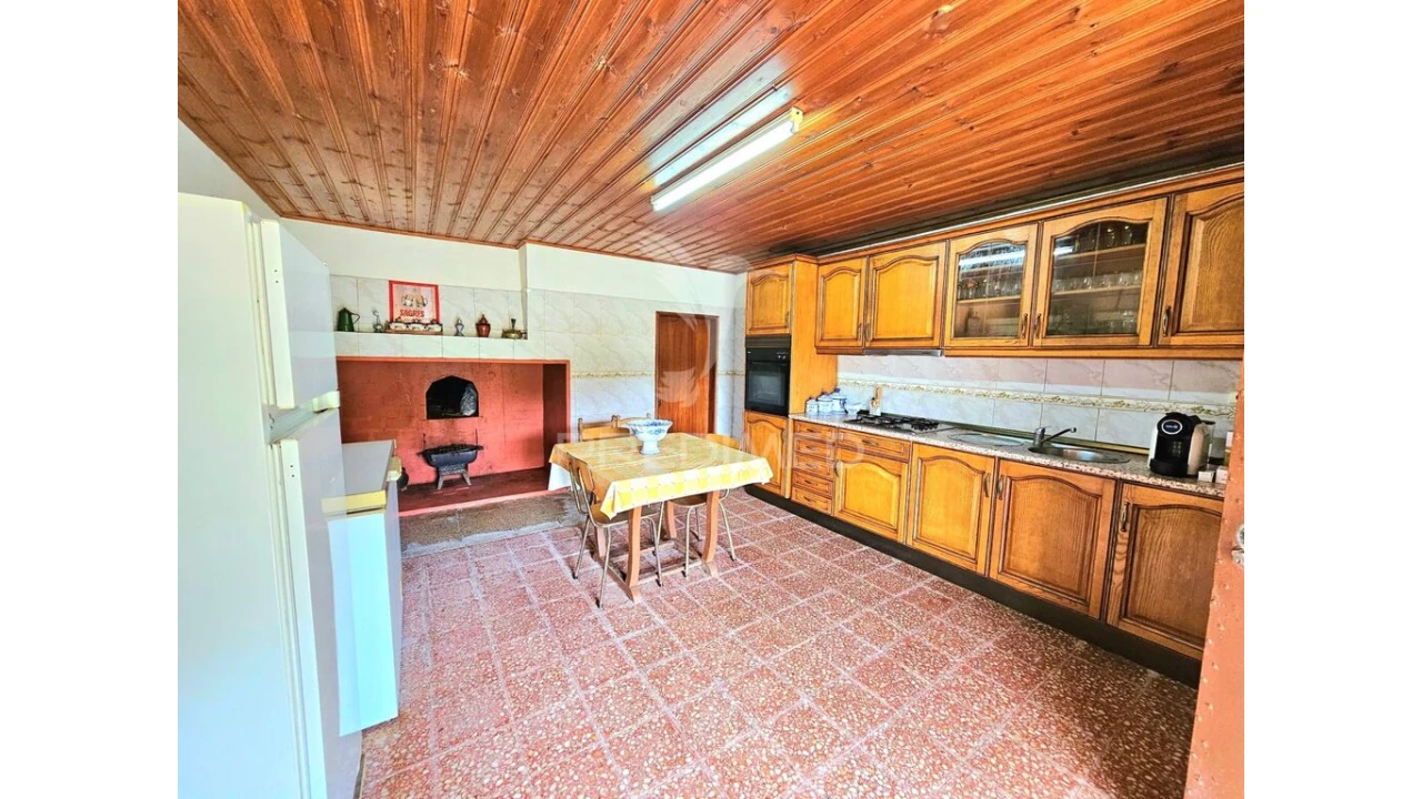 Moradia T2 para Venda em São Martinho das Amoreiras Foto 15