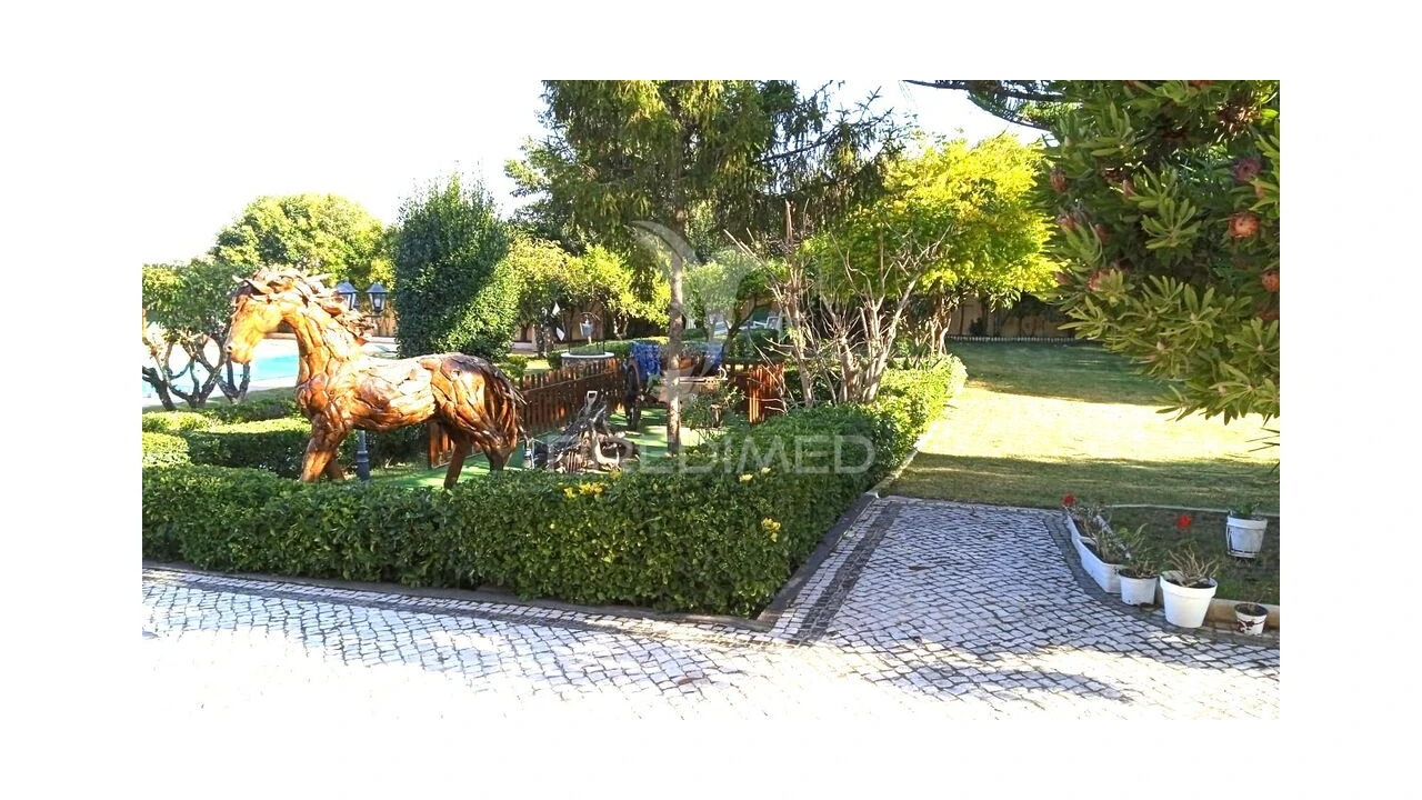 Quinta T3 para Venda em Santa Maria e São Miguel, São Martinho, São Pedro Penaferrim Foto 1