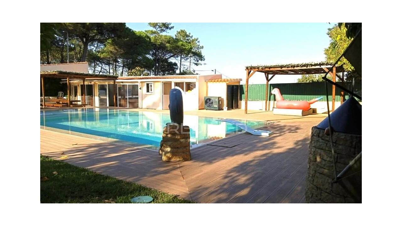 Quinta T3 para Venda em Santa Maria e São Miguel, São Martinho, São Pedro Penaferrim Foto 15