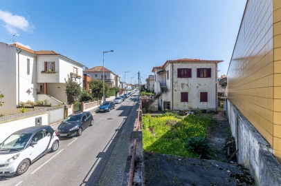 Moradia T6 para Venda em Santa Marinha e São Pedro da Afurada