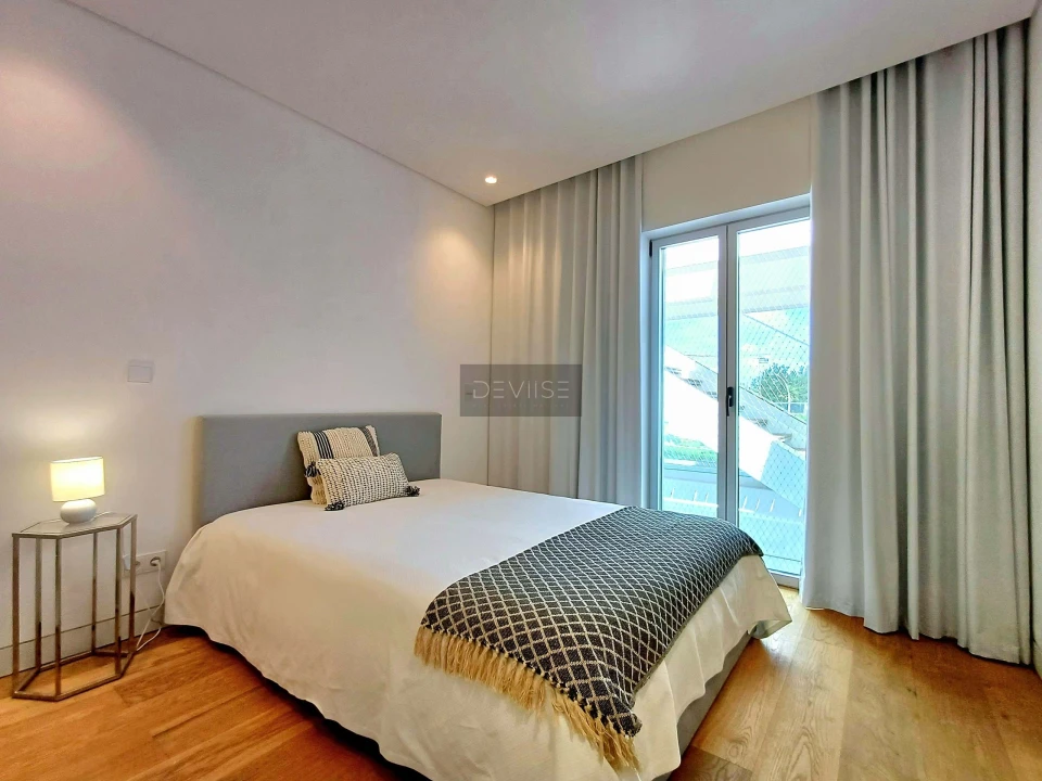 Apartamento T3 para Venda em Quarteira Foto 11