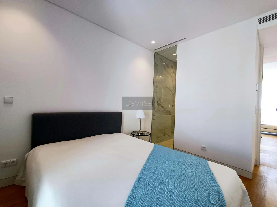 Apartamento T3 para Venda em Quarteira Foto 10