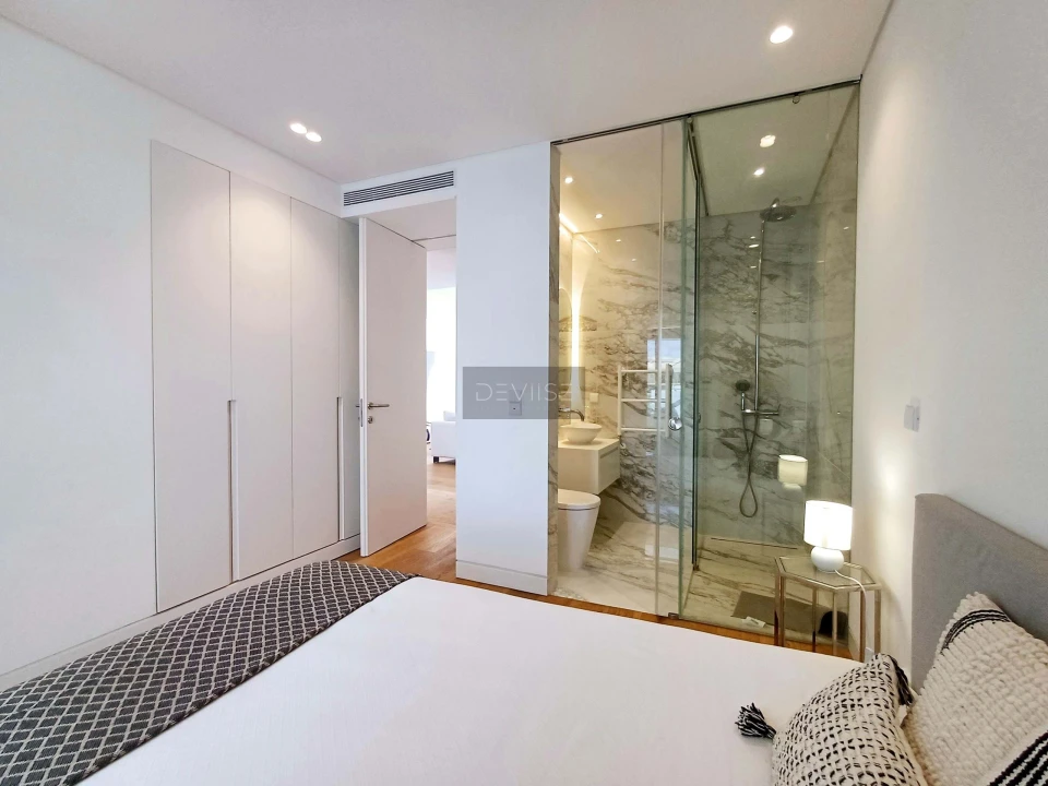 Apartamento T3 para Venda em Quarteira Foto 12