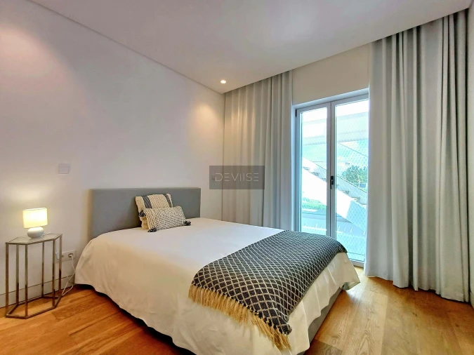 Apartamento T3 para Venda em Quarteira Foto 11