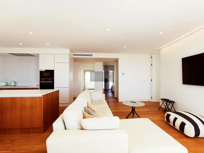 Apartamento T3 para Venda em Quarteira Foto 8