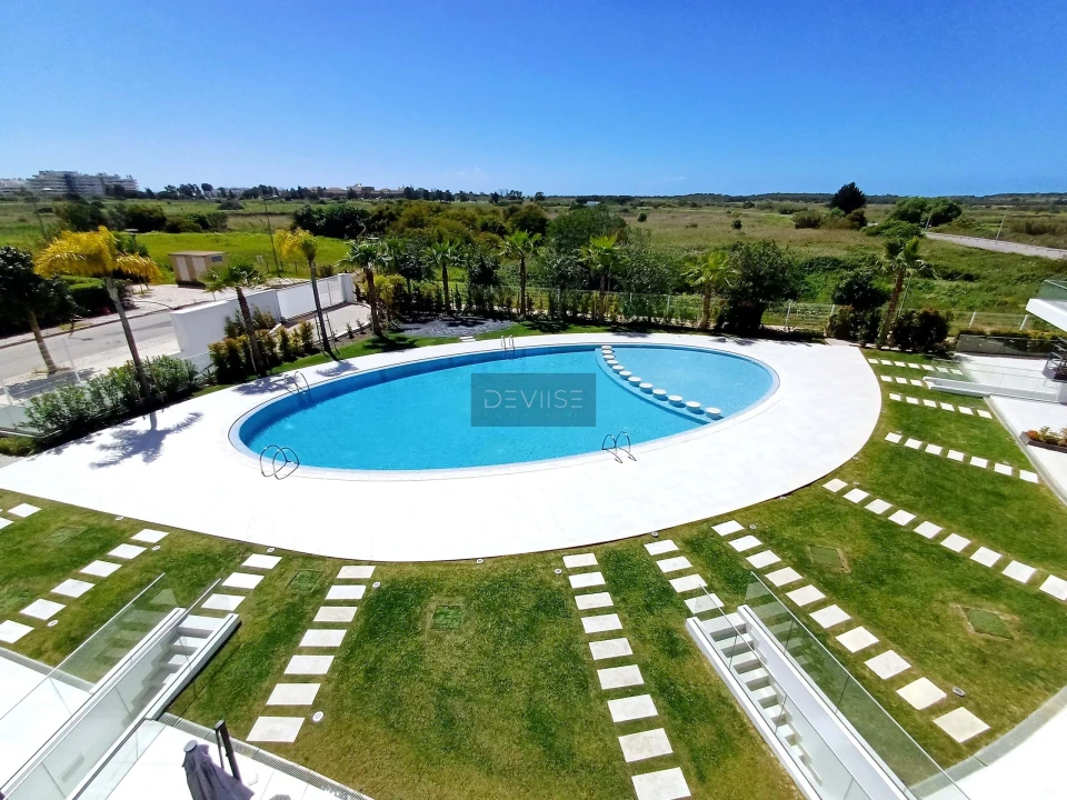 Apartamento T3 para Venda em Quarteira Foto 20