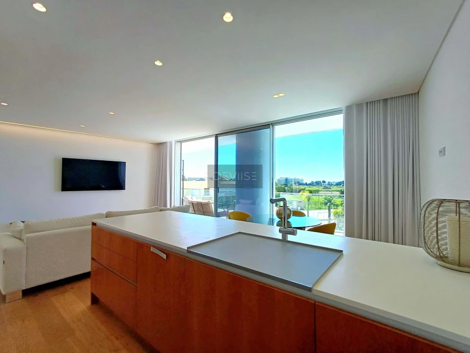 Apartamento T3 para Venda em Quarteira Foto 5