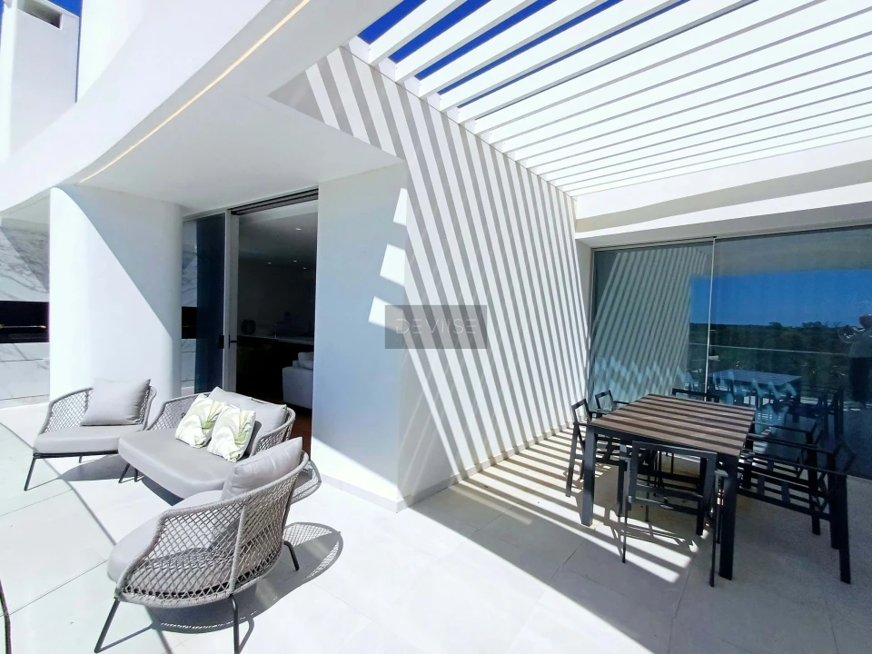 Apartamento T3 para Venda em Quarteira Foto 3