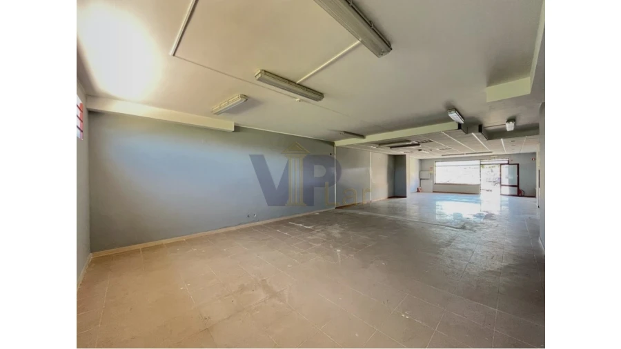 Loja para Venda em São Mamede de Infesta e Senhora da Hora Foto 2