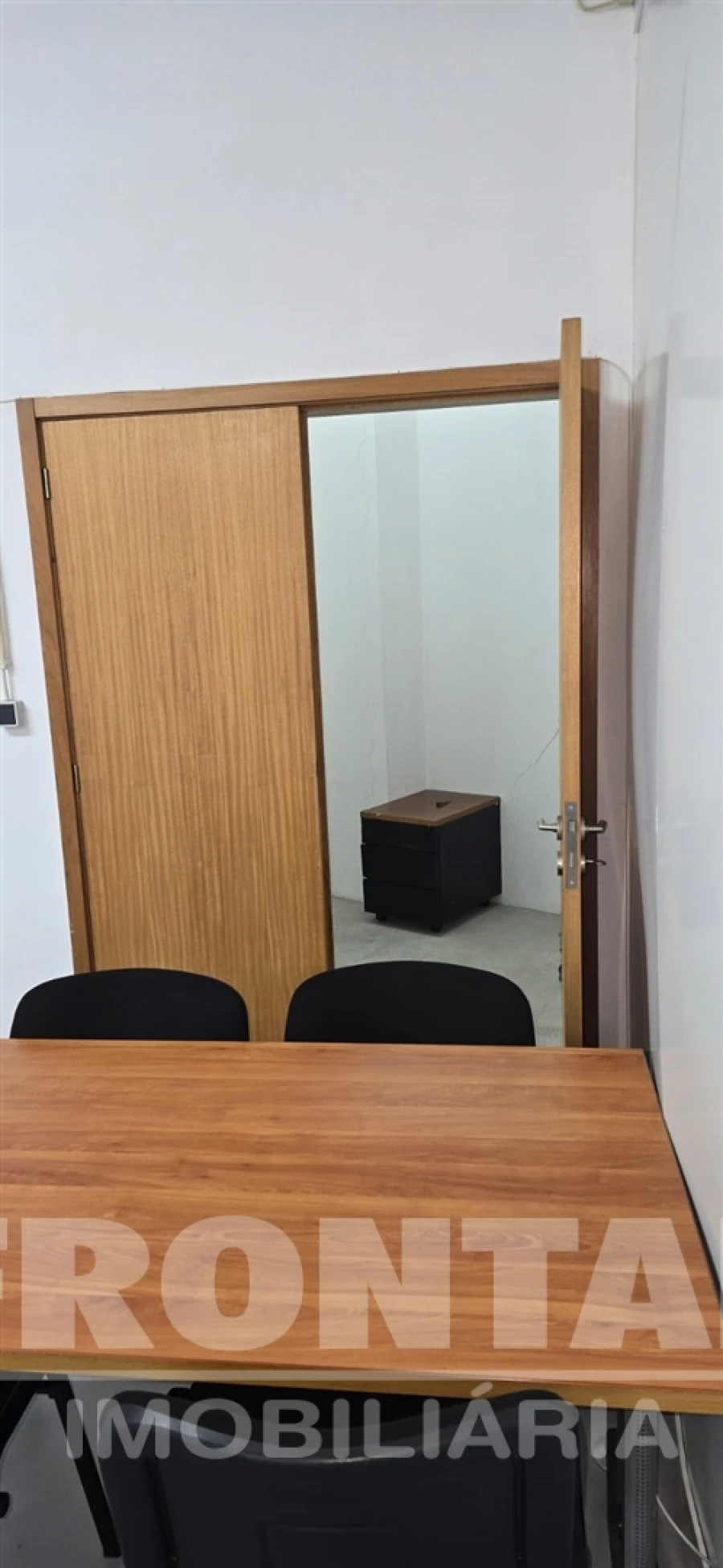 Armazém para Arrendamento em Cidade da Maia Foto 2