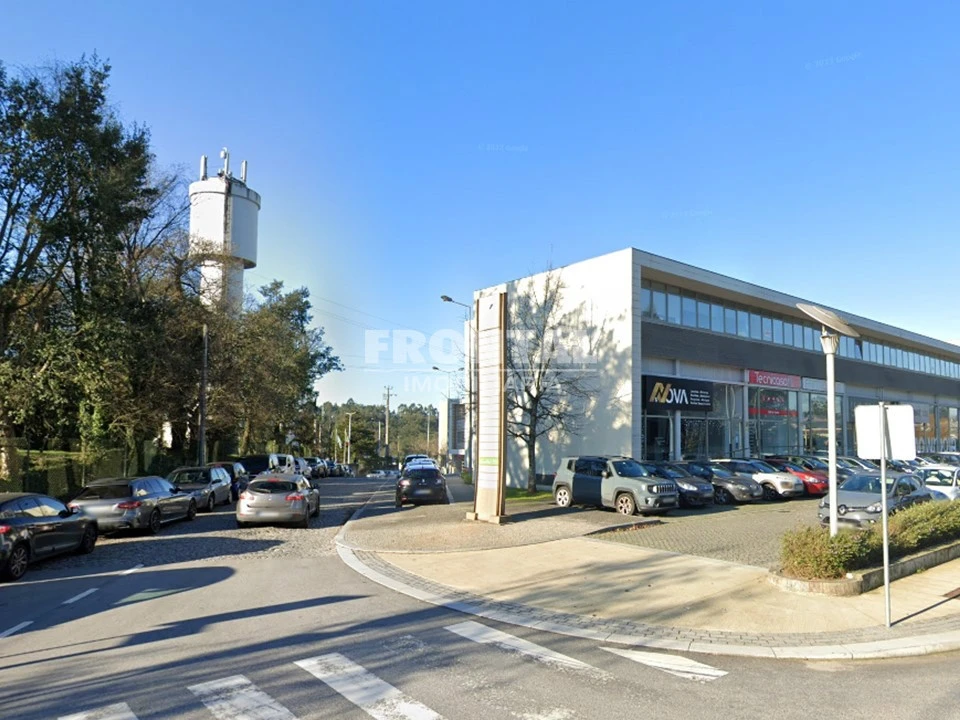 Armazém para Arrendamento em Cidade da Maia Foto 10