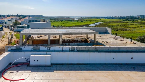 Moradia T3 para Venda em Mexilhoeira Grande