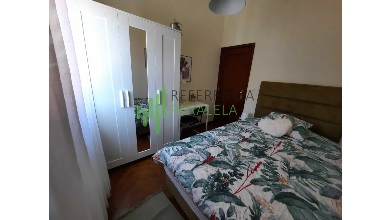 Moradia T8 para Venda em Pedrouços Foto 4