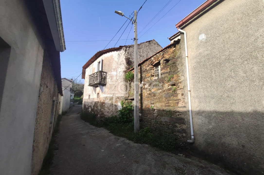 Moradia T3 para Venda em Lorvão Foto 24