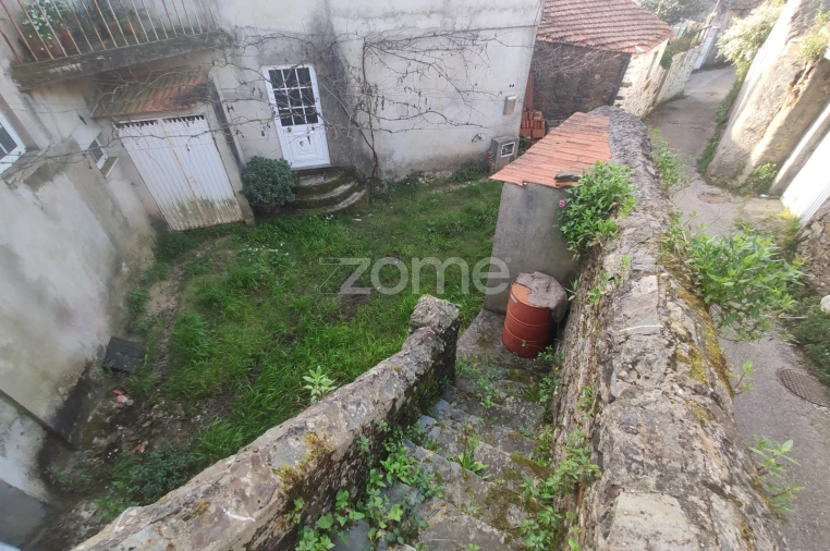 Moradia T3 para Venda em Lorvão Foto 4