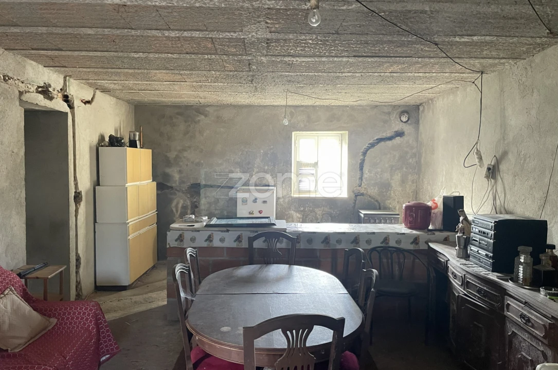 Moradia T3 para Venda em Lorvão Foto 6