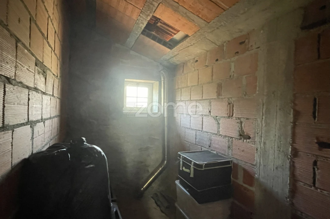 Moradia T3 para Venda em Lorvão Foto 16