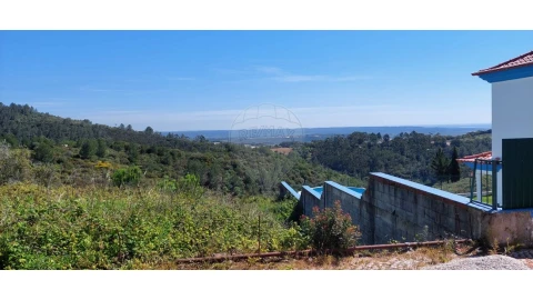 Terreno para Venda em Alenquer (Santo Estêvão e Triana)