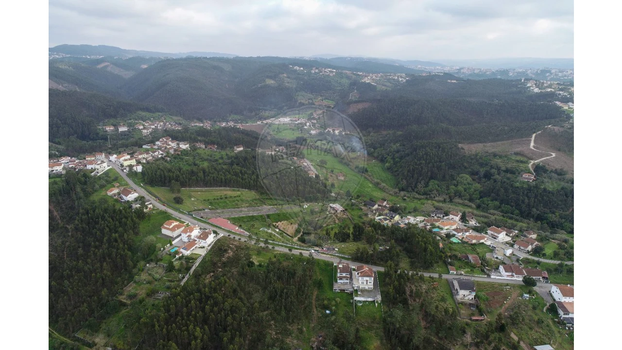 Terreno para Venda em Eiras e São Paulo de Frades Foto 1