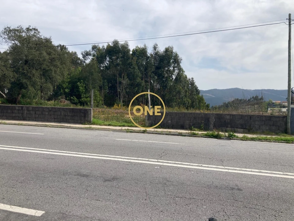 Terreno para Venda em Gondomar (São Cosme), Valbom e Jovim Foto 1