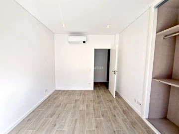 Moradia T4 para Venda em Sesimbra (Castelo)