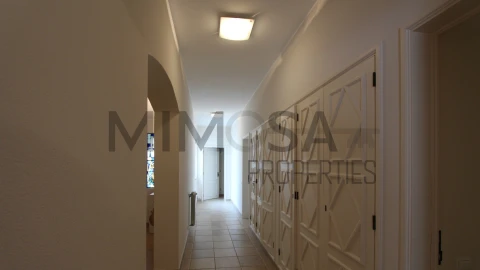 Moradia T5 para Venda em Alvor