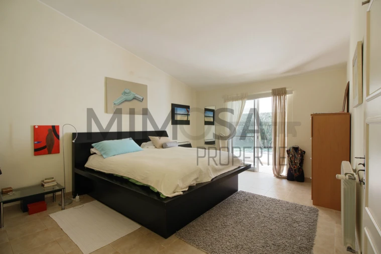 Moradia T5 para Venda em Alvor Foto 35