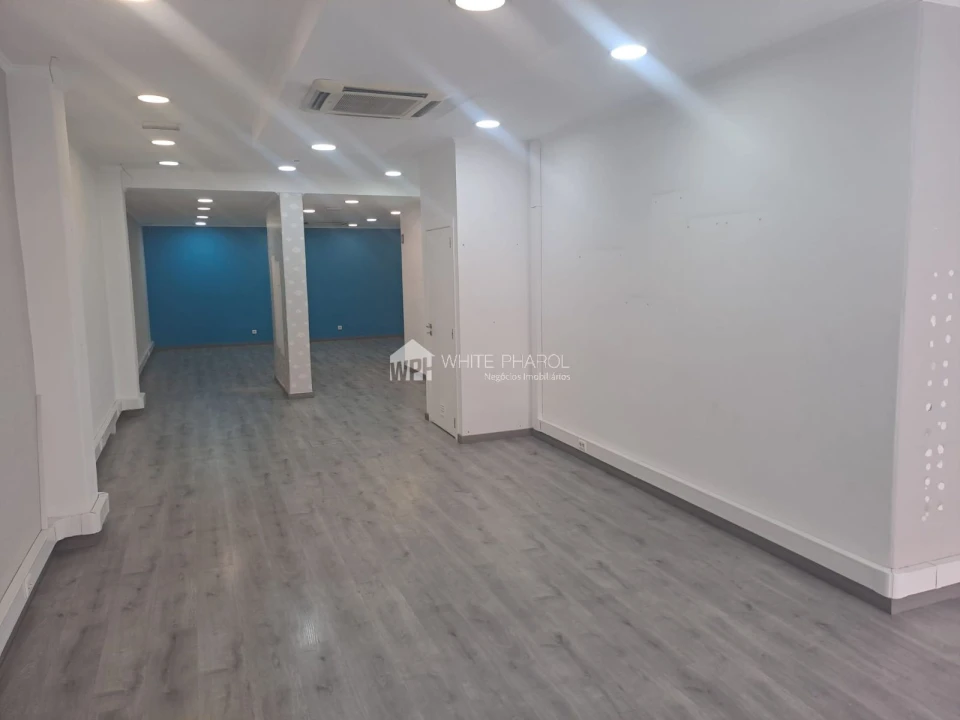 Loja para Venda em Areeiro Foto 3