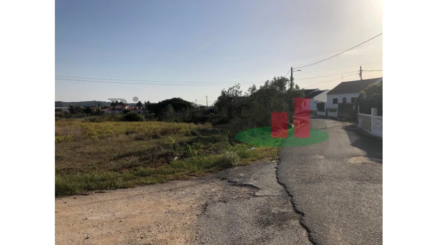 Terreno para Venda em Alcoentre Foto 12