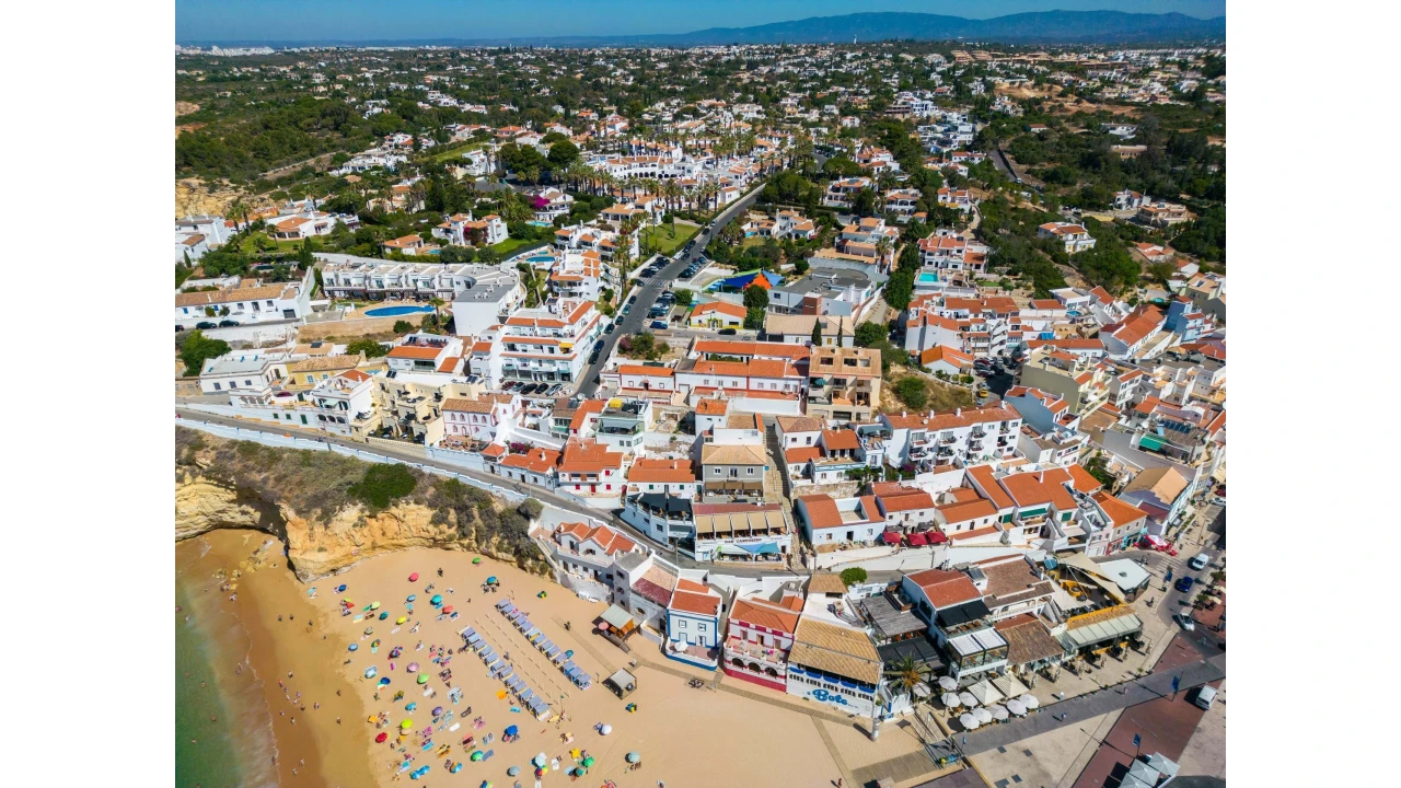 Moradia T4 para Venda em Lagoa e Carvoeiro Foto 23
