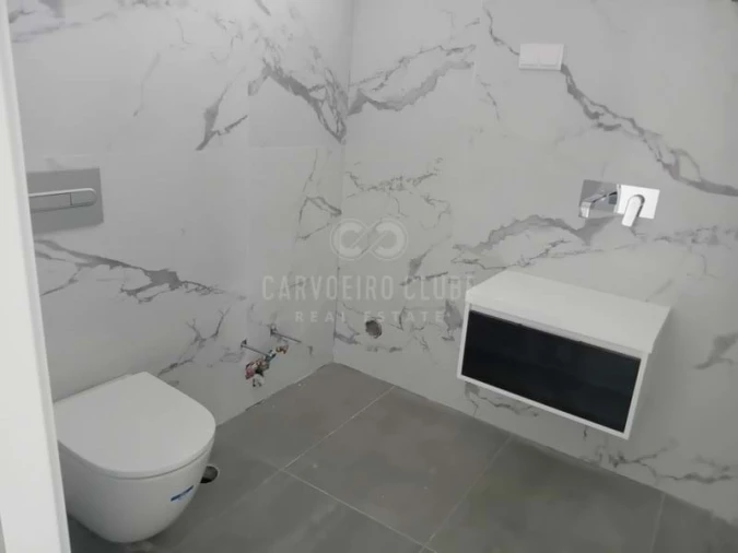 Moradia T3 para Venda em Lagoa e Carvoeiro Foto 3