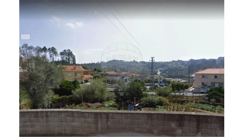 Terreno para Venda em Foz do Sousa e Covelo