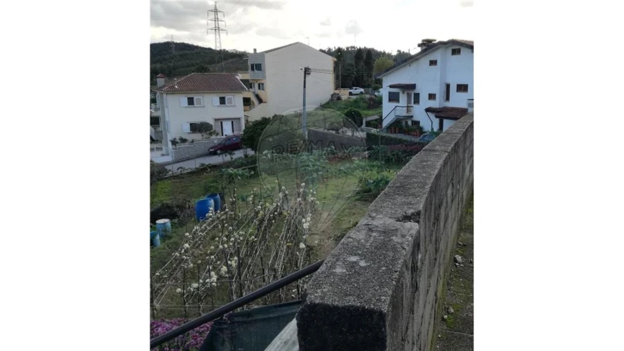 Terreno para Venda em Foz do Sousa e Covelo Foto 3