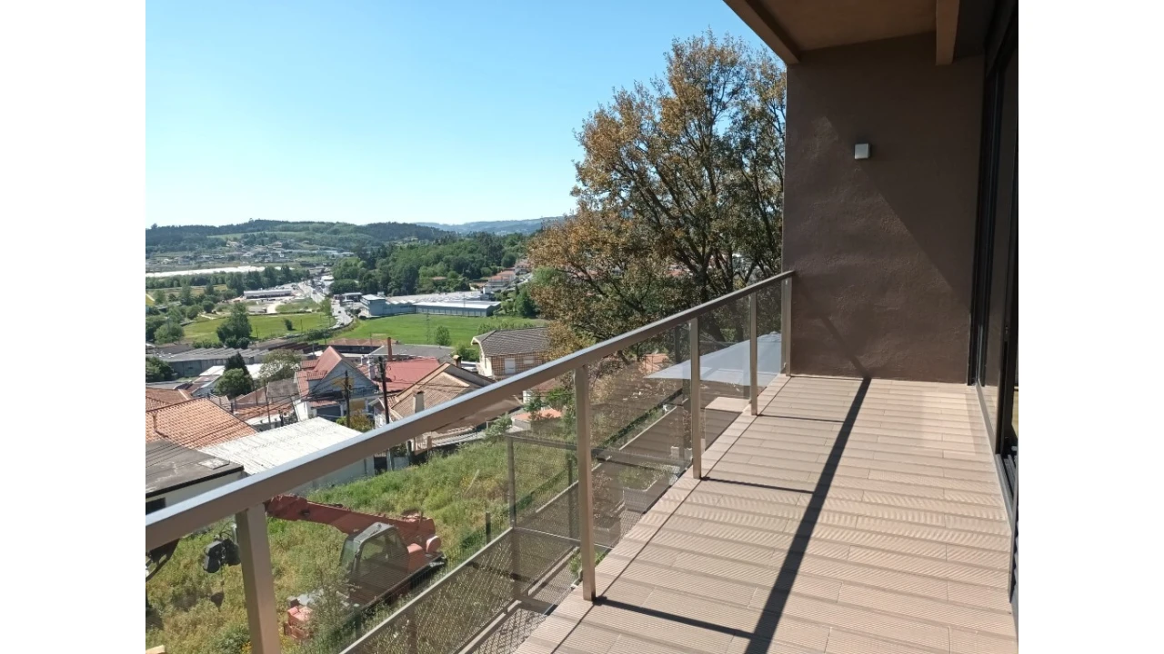 Moradia T4 para Venda em Creixomil Foto 17