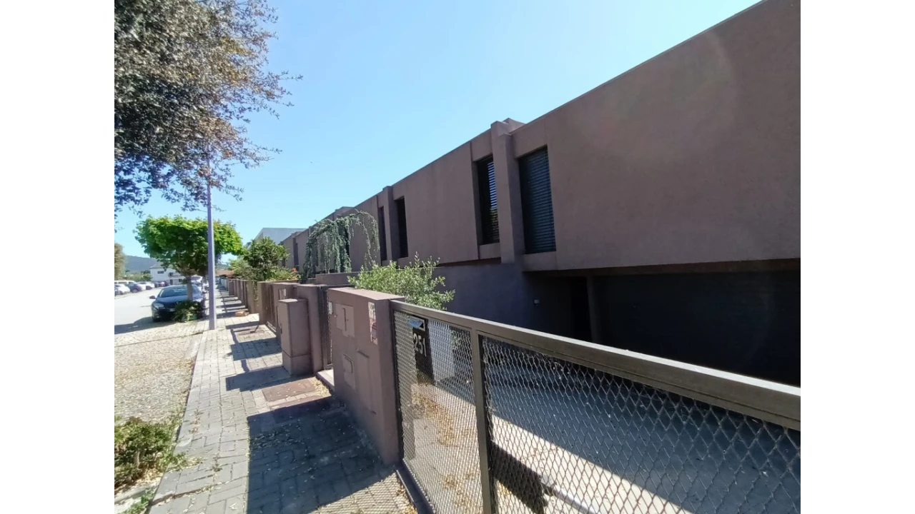 Moradia T4 para Venda em Creixomil Foto 15