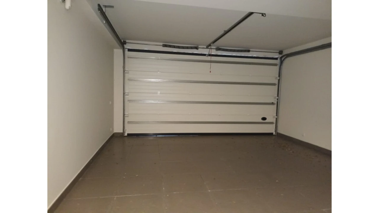 Moradia T4 para Venda em Creixomil Foto 11