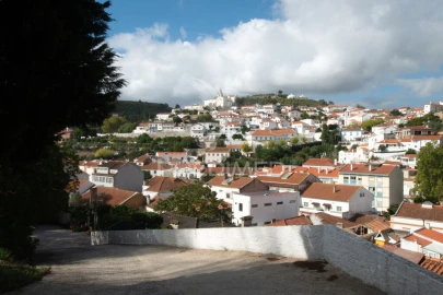Terreno para Venda em Alenquer (Santo Estêvão e Triana)