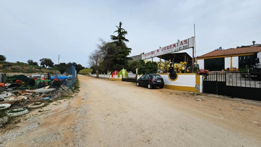Armazém para Venda em Nossa Senhora da Vila, Nossa Senhora do Bispo e Silveiras Foto 7