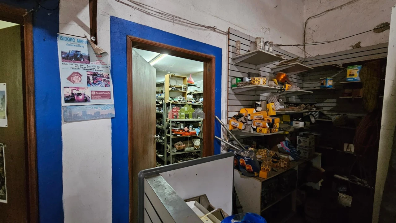 Armazém para Venda em Nossa Senhora da Vila, Nossa Senhora do Bispo e Silveiras Foto 20