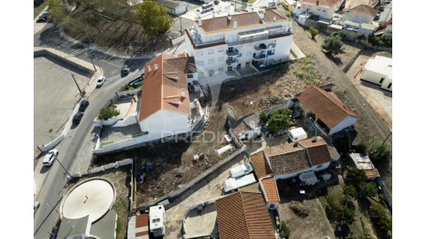 Terreno para Venda em Alenquer (Santo Estêvão e Triana)
