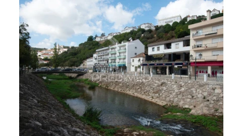 Terreno para Venda em Alenquer (Santo Estêvão e Triana)